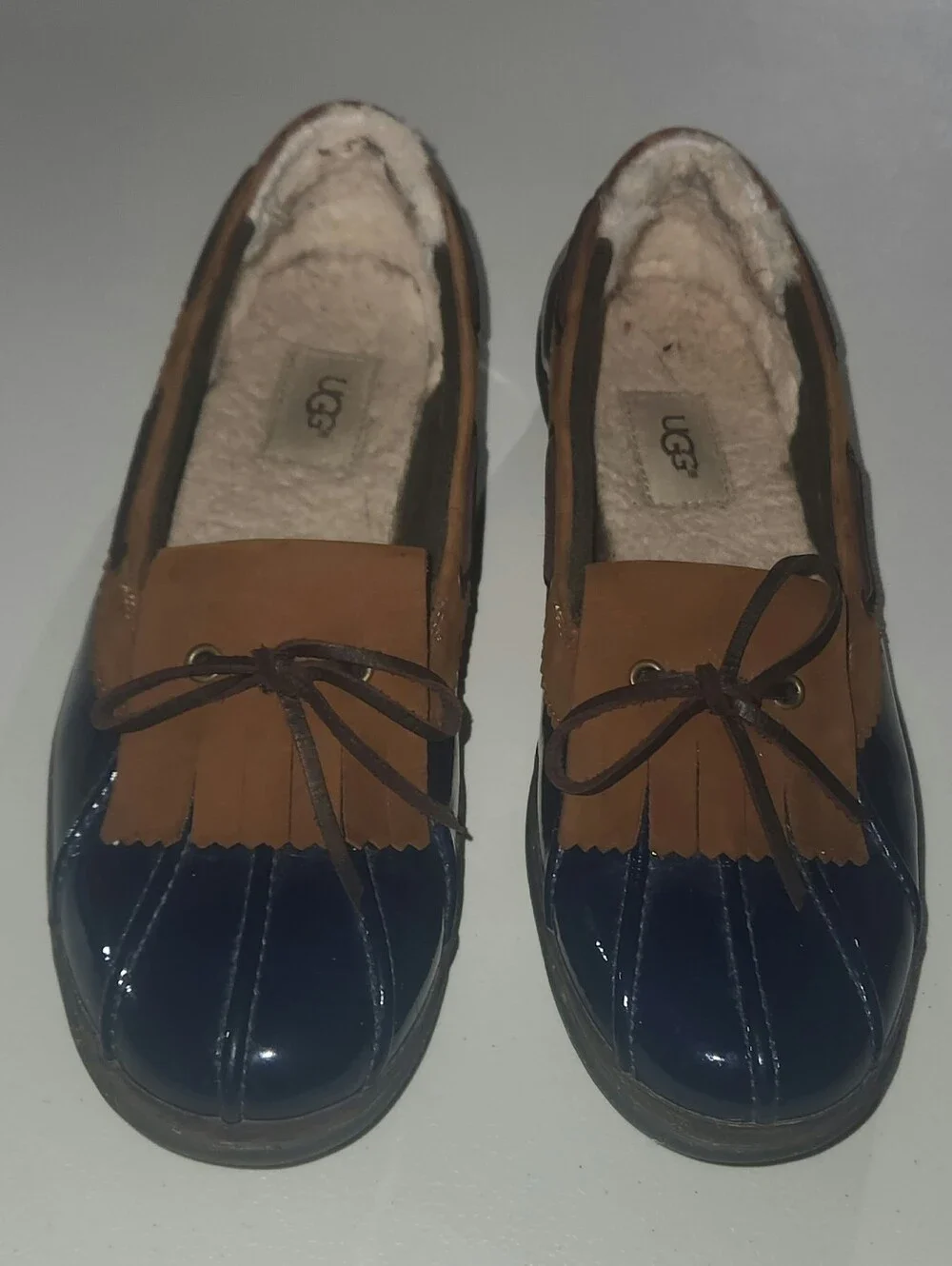 UGG Haylie Low Top Rain Shoes Size 10